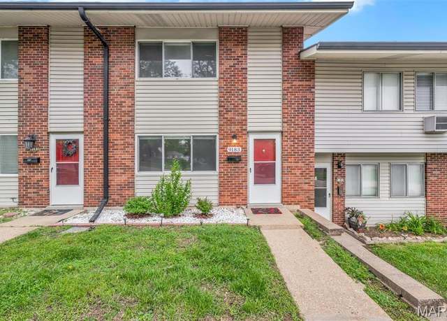 Property at 9183 Villaridge Ct, St Louis, MO 63123, 3 beds, 1.5 baths