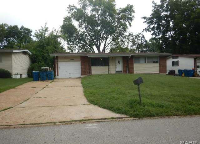 Property at 1715 Beecher Dr, St Louis, MO 63136, 3 beds, 1 bath
