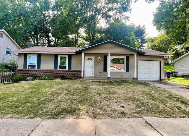 Property at 12065 El Camara Dr, Florissant, MO 63033, 3 beds, 1 bath