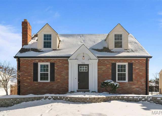 Property at 1126 Bopp Rd, St Louis, MO 63131, 4 beds, 2 baths