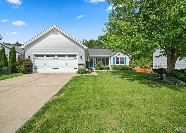 Property at 17 Santa Fe Trail Ct, St Peters, MO 63376, 3 beds, 3 baths