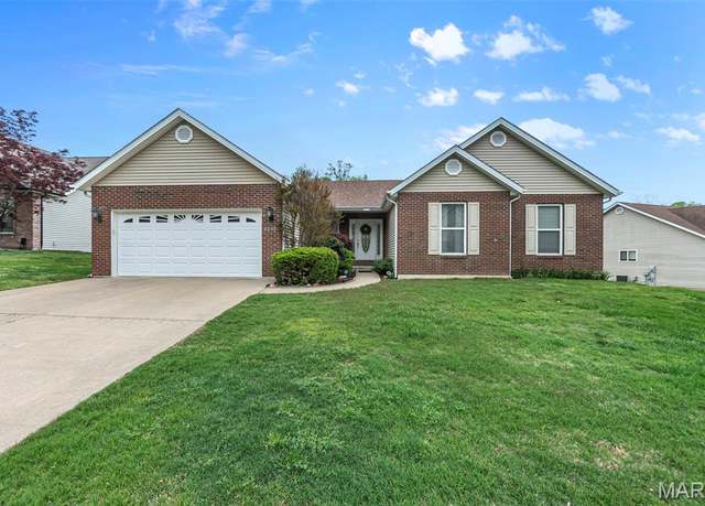 Property at 2600 Cobblestone Ct, Cape Girardeau, MO 63701, 8 beds, 5 baths