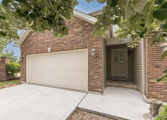 Property at 342 Santa Elena Ct, Wentzville, MO 63385, 2 beds, 2.5 baths