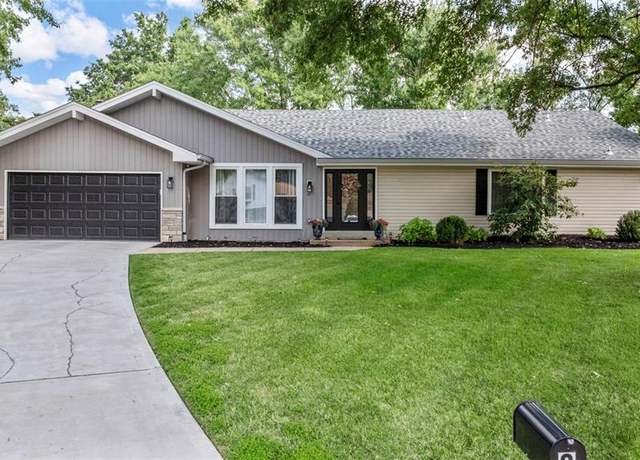 Property at 8 Rheims Ct, Lake St Louis, MO 63367, 4 beds, 2 baths