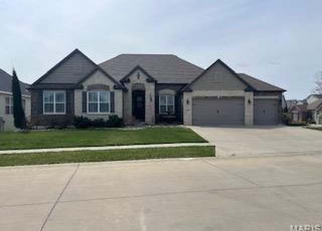 Property at 408 Hamlet Ct, Lake St Louis, MO 63367, 3 beds, 3.5 baths