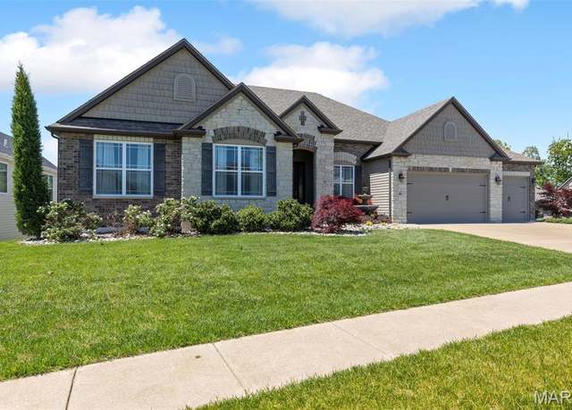 Property at 408 Hamlet Ct, Lake St Louis, MO 63367, 3 beds, 3.5 baths