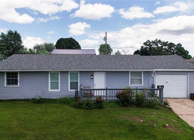 Property at 407 N 11th St, De Soto, MO 63020, 3 beds, 2 baths