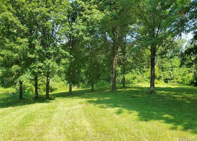 Property at 312 Hug Cemetery Rd, Pocahontas, IL 62275