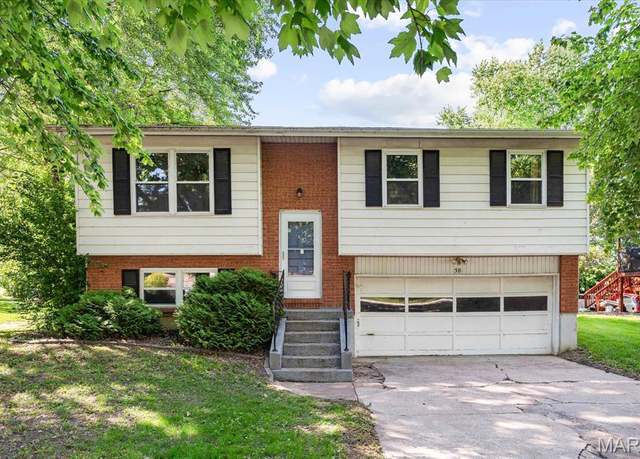 Property at 38 Wexford Grn, Maryville, IL 62062, 3 beds, 1.5 baths