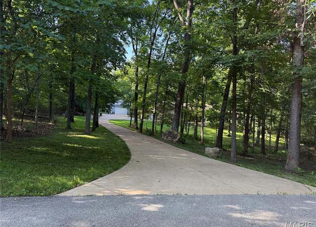 Property at 4135 Spring Valley Estates Dr, Hillsboro, MO 63050, 3 beds, 4 baths
