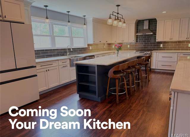 Property at 2422 Alcarol Dr, Fenton, MO 63026, 4 beds, 2.5 baths