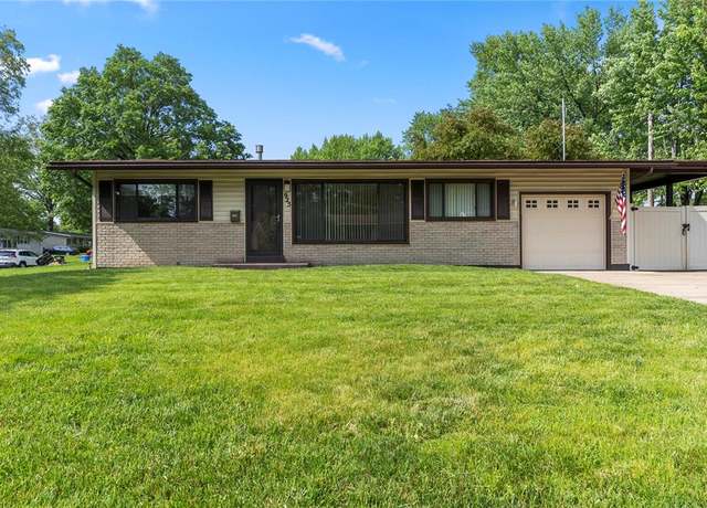 Property at 925 Rogers Ln, Florissant, MO 63033, 3 beds, 2 baths