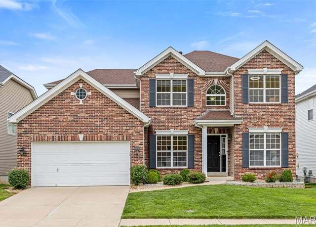 Property at 1417 Red Oak Plantation Dr, Ballwin, MO 63021, 4 beds, 3.5 baths