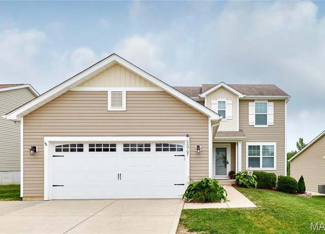 Property at 2907 Preston Woods Trl, Lake St Louis, MO 63367, 3 beds, 2.5 baths