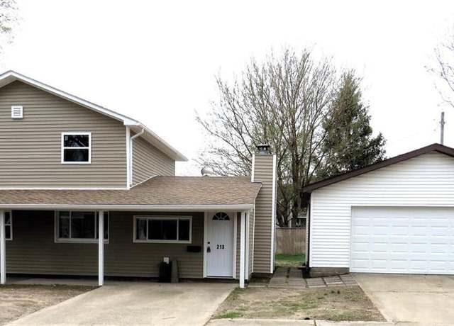 Property at 213 Walnut St, Roxana, IL 62084, 3 beds, 2 baths