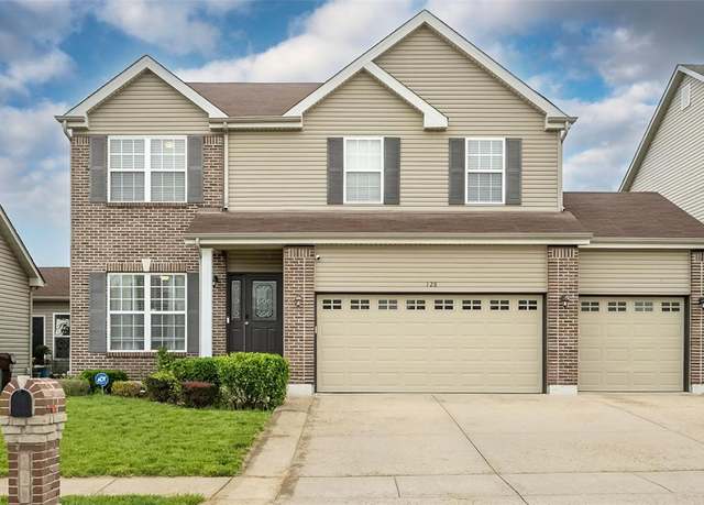 Property at 128 Berry Manor Cir, St Peters, MO 63376, 4 beds, 2.5 baths