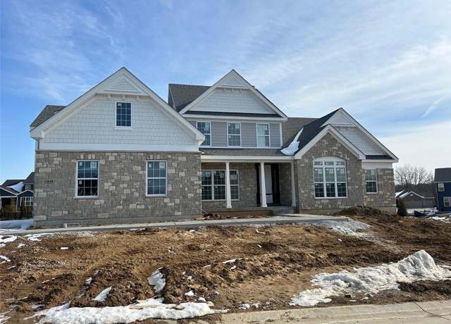 Property at 1240 Patchwork Flds, Chesterfield, MO 63005, 5 beds, 4.5 baths