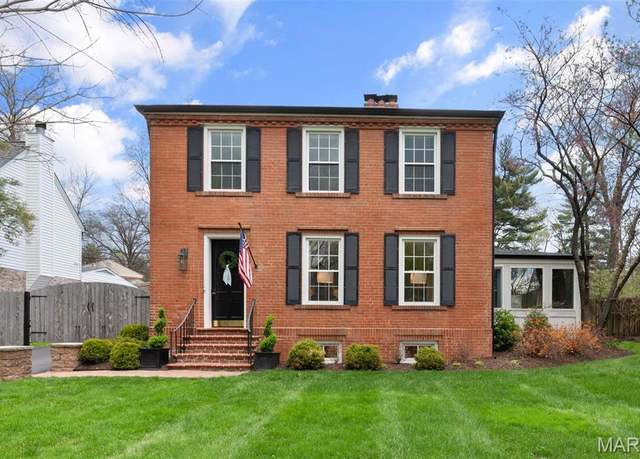 Property at 5 Black Creek Ln, St Louis, MO 63124, 4 beds, 3.5 baths
