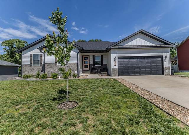 Property at 153 Mesa Dr, Waynesville, MO 65583, 5 beds, 3 baths