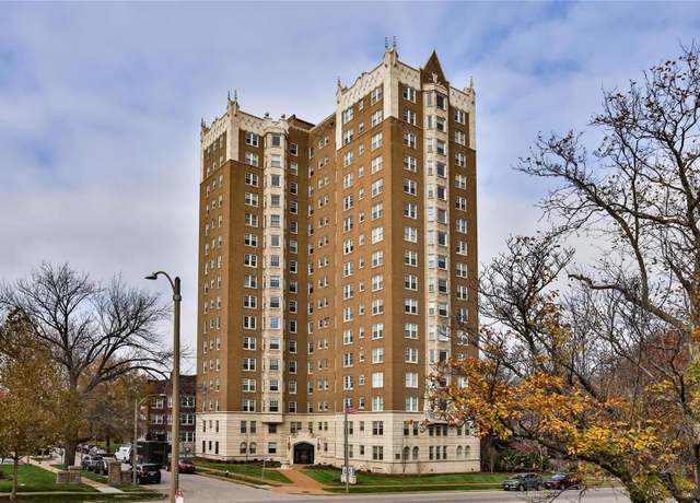 Property at 625 S Skinker Blvd #103, St Louis, MO 63105, 3 beds, 3.5 baths