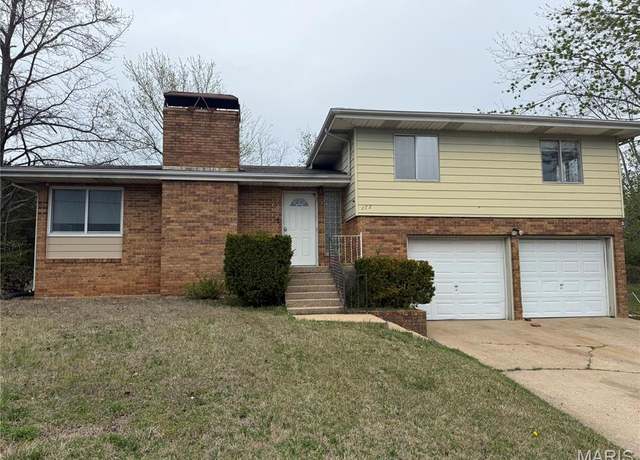 Property at 272 Vickie Lynn Ln, St Robert, MO 65584, 3 beds, 2 baths