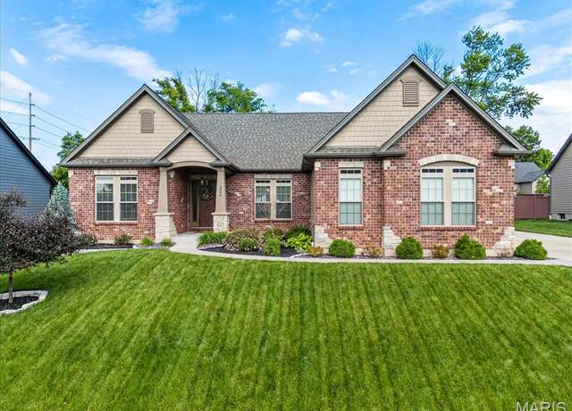 Property at 2604 Center Ave, Grover, MO 63040, 3 beds, 3.5 baths