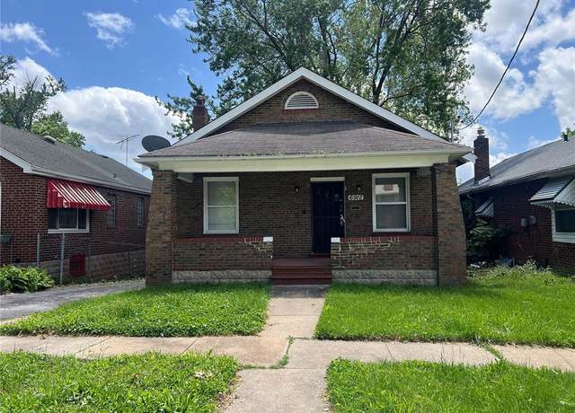 Property at 6912 Greenway Ave, St Louis, MO 63121, 2 beds, 1 bath