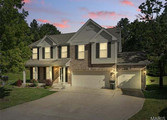 Property at 5886 Birchmont Place Dr, Oakville, MO 63129, 3 beds, 3.5 baths