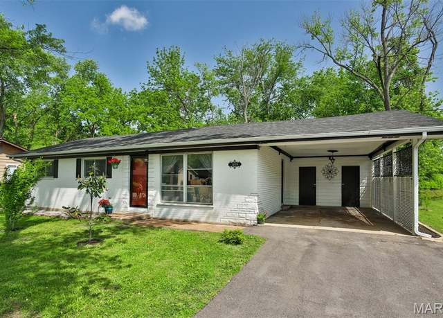 Property at 1209 W Lark Dr, Fenton, MO 63026, 3 beds, 1 bath