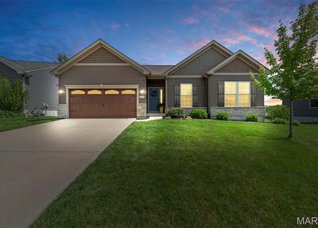Property at 227 Barrington Ridge Ln, Wentzville, MO 63385, 4 beds, 3 baths