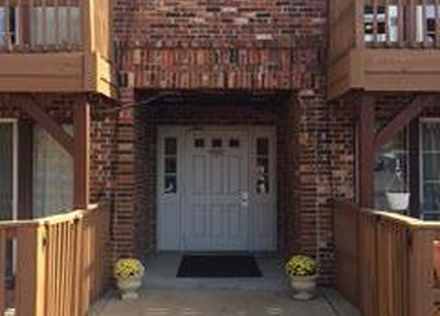 Property at 4290 Chateau De Ville Dr Unit G, St Louis, MO 63129, 2 beds, 2 baths
