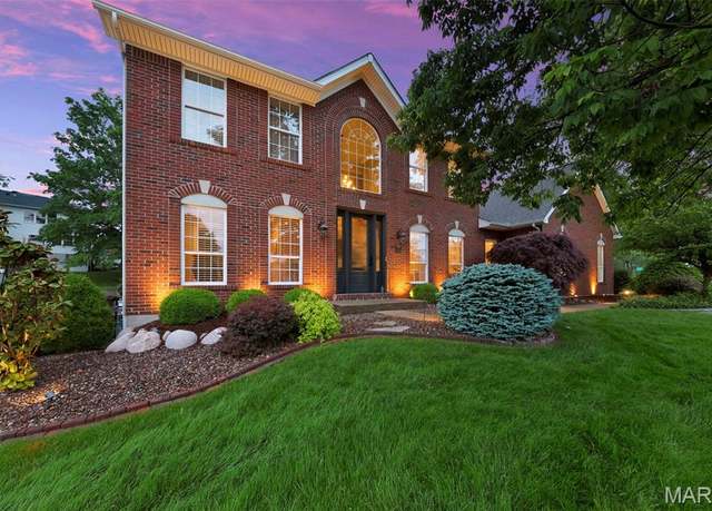 Property at 5084 Douglas Park Dr, St Peters, MO 63304, 4 beds, 3.5 baths