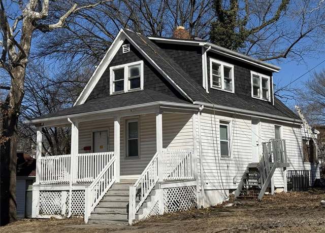 Property at 2327 Shirley Ave, Jennings, MO 63136, 3 beds, 1.5 baths