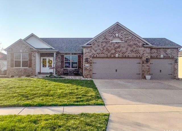 Property at 204 Victoria Park Ave, Wentzville, MO 63385, 5 beds, 3.5 baths