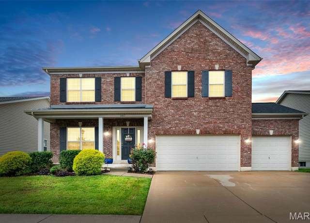 Property at 507 Country Chase Dr, Lake St Louis, MO 63367, 4 beds, 3.5 baths