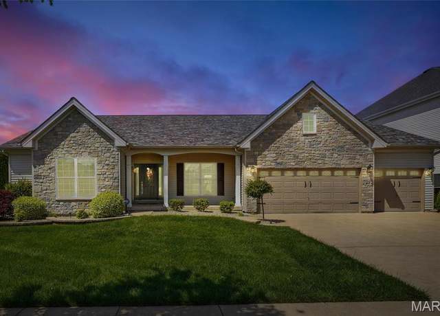 Property at 2029 Crimson Meadows Dr, O'fallon, MO 63366, 3 beds, 2.5 baths