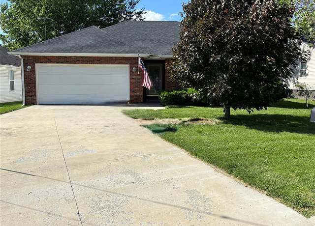 Property at 109 W Hickory St, Jerseyville, IL 62052, 2 beds, 2 baths