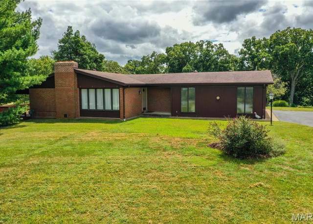 Property at 1500 Gravois Rd, High Ridge, MO 63049, 3 beds, 2 baths