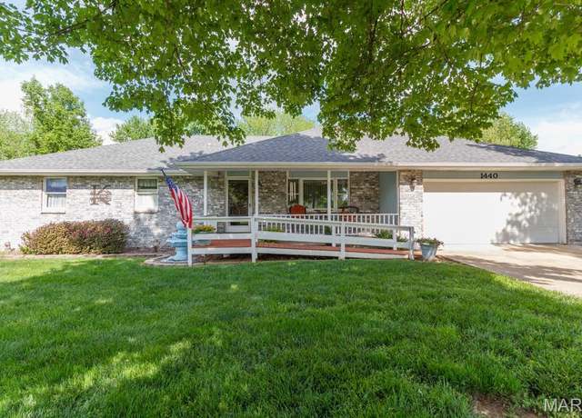Property at 1440 Lana Dr, Lebanon, MO 65536, 3 beds, 2 baths