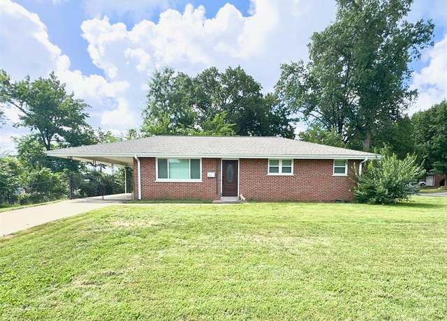Property at 210 Mariae Ln, O'fallon, MO 63366, 3 beds, 1 bath