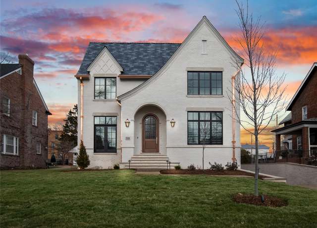 Property at 7539 Maryland Ave, Clayton, MO 63105, 4 beds, 4 baths