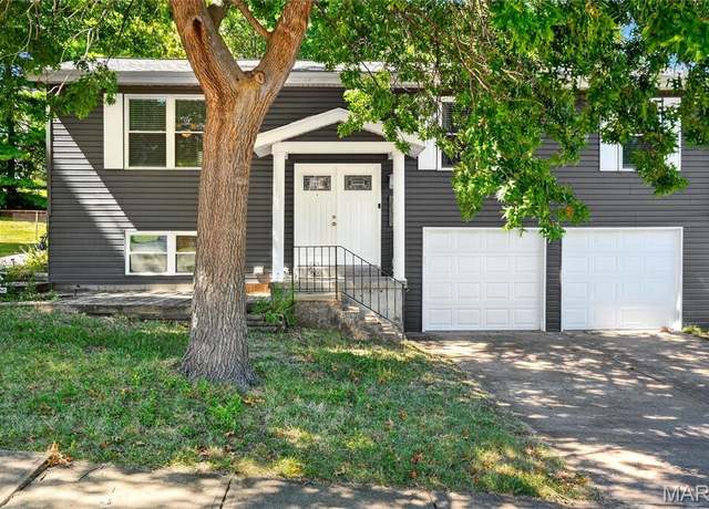 Property at 3539 Saint Martin Dr, Arnold, MO 63010, 3 beds, 2 baths