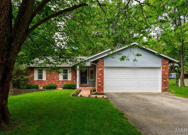Property at 9 Donald Dr, St Charles, MO 63304, 3 beds, 2 baths