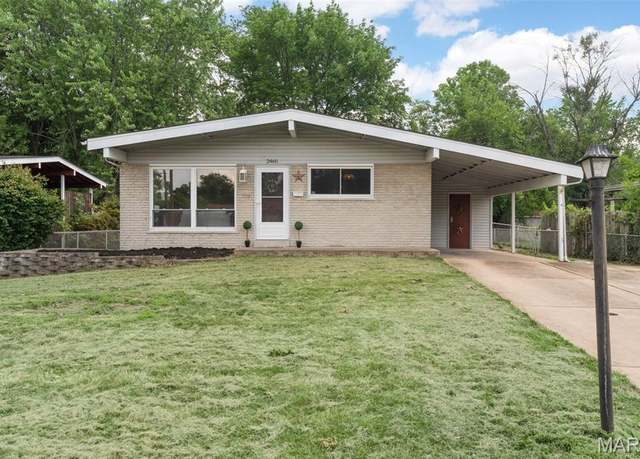 Property at 2460 Marsielle Pl, Florissant, MO 63031, 3 beds, 2.5 baths