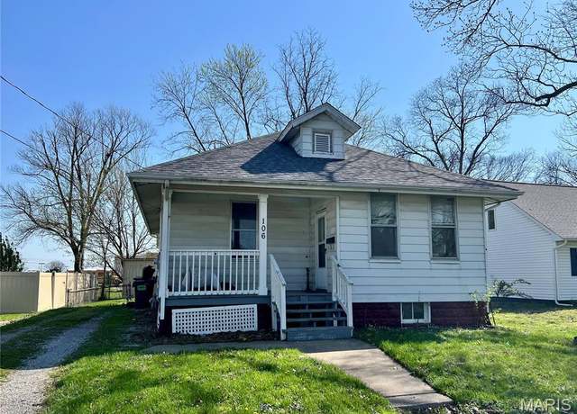Property at 106 E Phillips St, Mascoutah, IL 62258, 2 beds, 1.5 baths