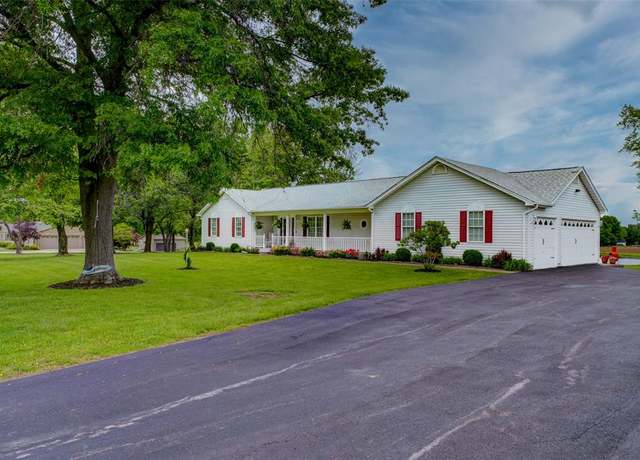 Property at 4075 Highway D, Defiance, MO 63341, 3 beds, 4 baths