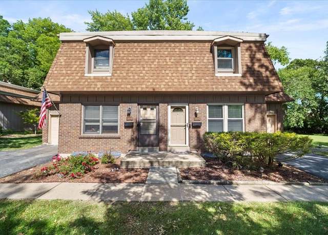 Property at 11846 Sologne Ct, Maryland Heights, MO 63043, 2 beds, 1.5 baths