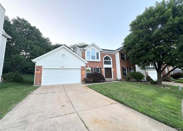 Property at 11993 Moorland Manor Ct, St Louis, MO 63146, 4 beds, 3.5 baths