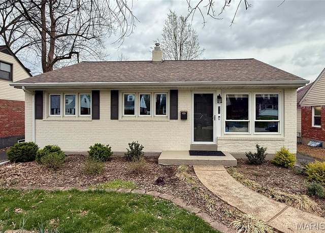 Property at 9717 Graystone Ter, St Louis, MO 63119, 4 beds, 2 baths