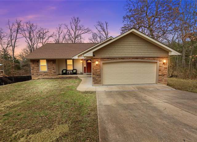 Property at 409 Trenton Dr, De Soto, MO 63020, 3 beds, 2 baths